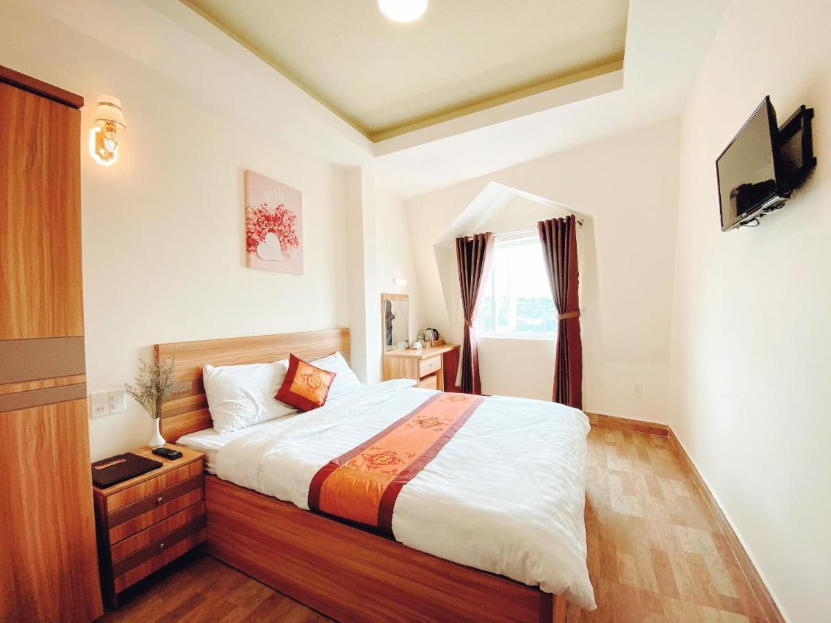 Vanilla Dalat Hotel Bagian luar foto